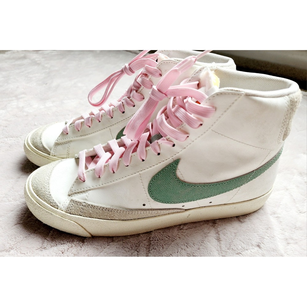 Nike Blazer Mid '77 Vintage White Mint with Pink Laces